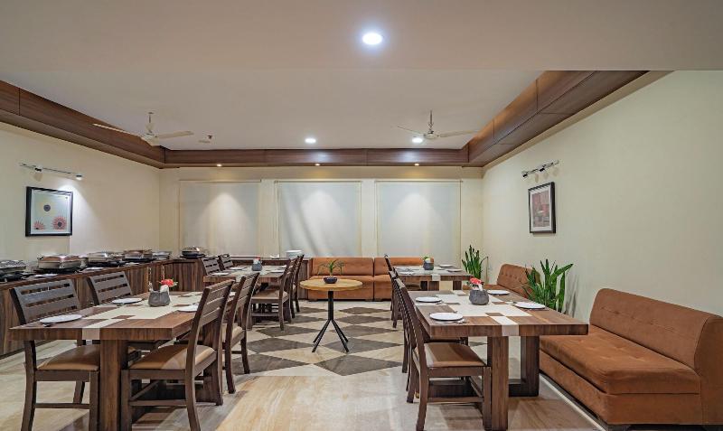 Treebo Premium Baramasi By Jai Club Prime image
