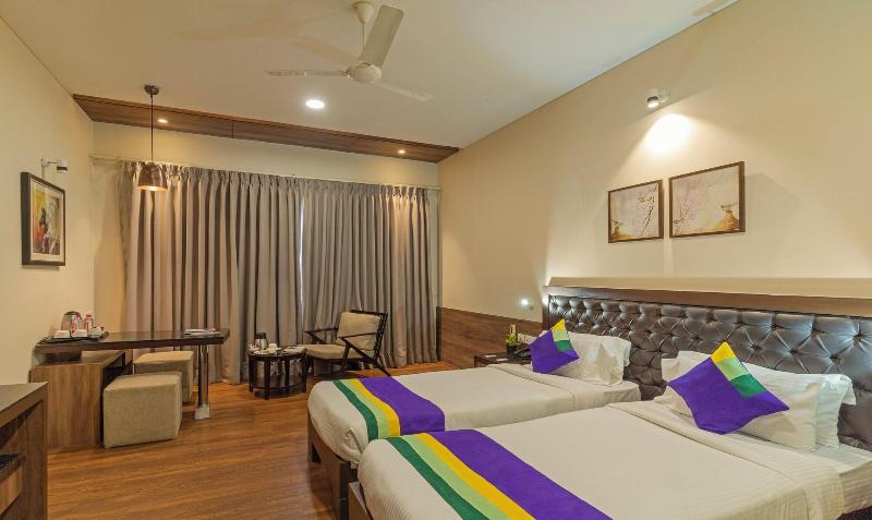 Treebo Premium Baramasi By Jai Club Prime image