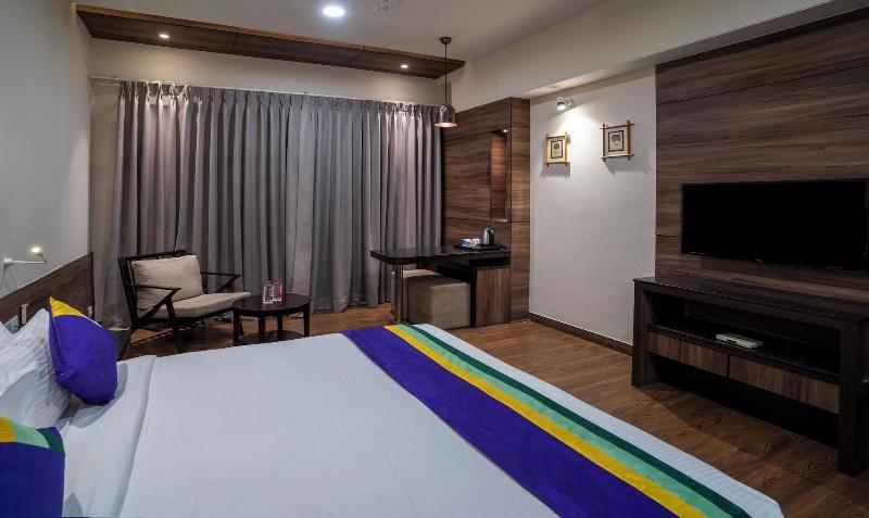 Treebo Premium Baramasi By Jai Club Prime image