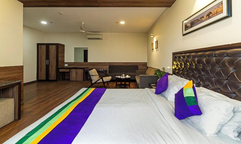 Treebo Premium Baramasi By Jai Club Prime image