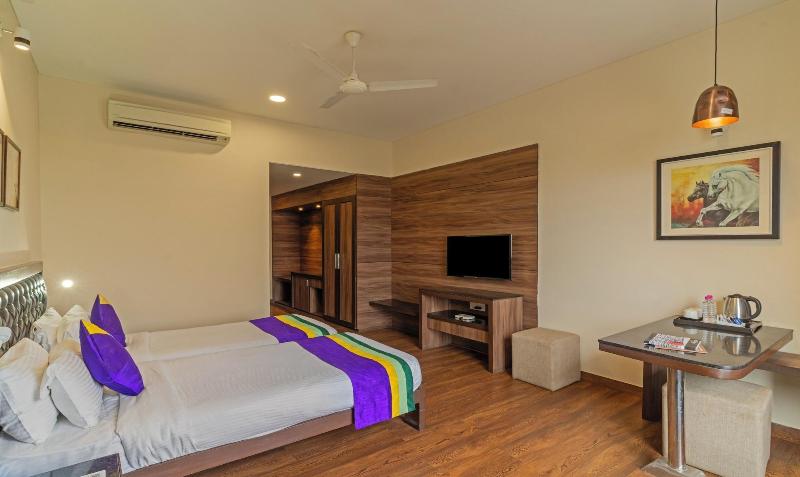 Treebo Premium Baramasi By Jai Club Prime image