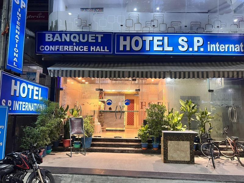 Hotel S P International Unit Mavis Group image