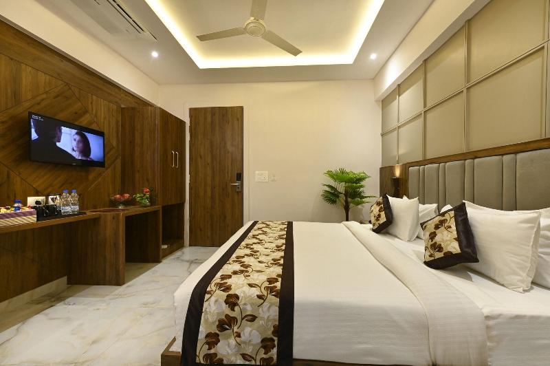 Avalon Palms Agra image