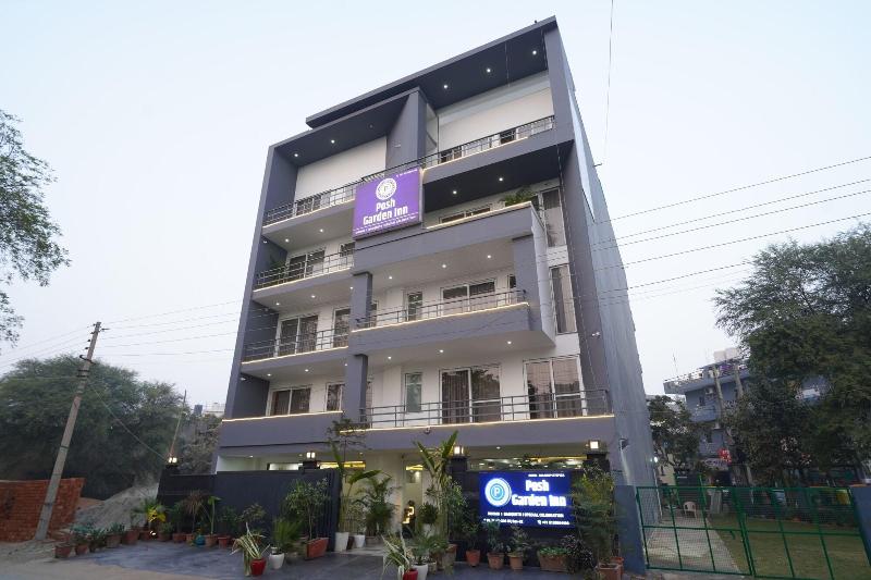 Posh Garden Inn image