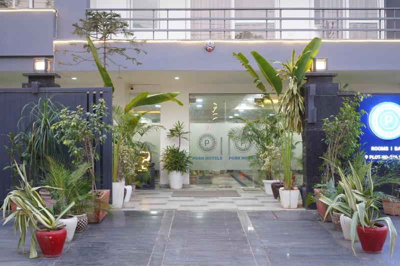Posh Garden Inn image