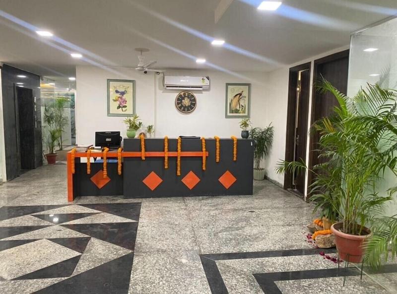 Posh Garden Inn image