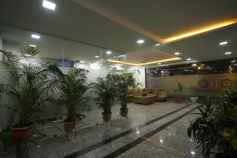 Posh Garden Inn image
