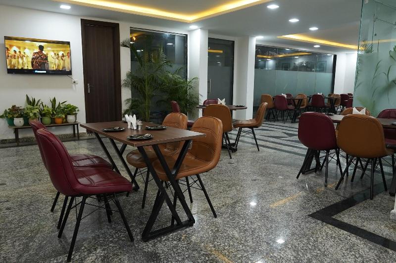 Posh Garden Inn image