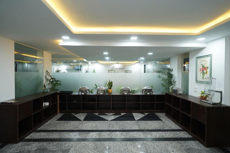 Posh Garden Inn image