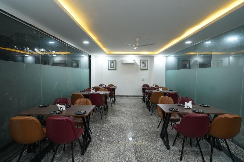 Posh Garden Inn image