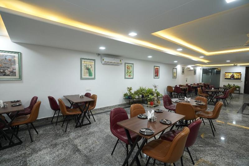 Posh Garden Inn image