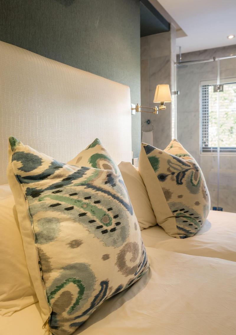 Lions Eye Luxury Apartments image