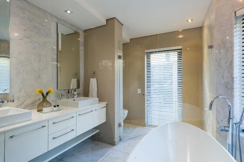 Lions Eye Luxury Apartments image