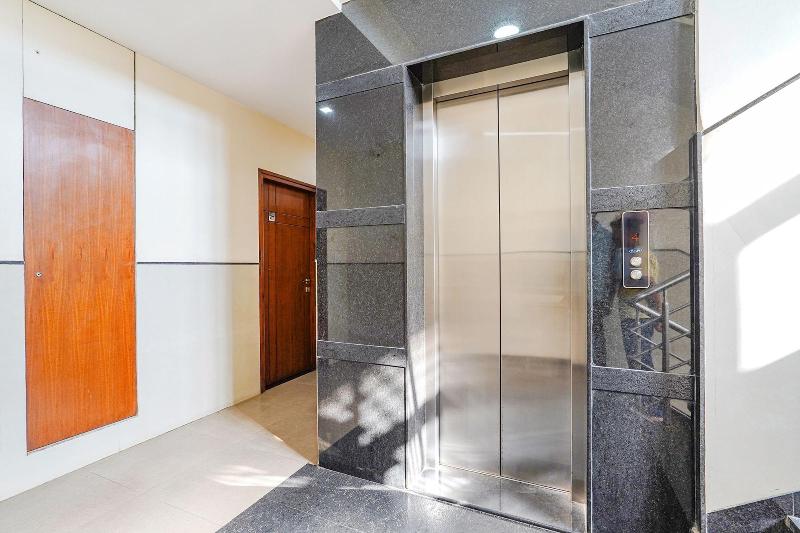 Fabhotel Rove Inn & Suites image