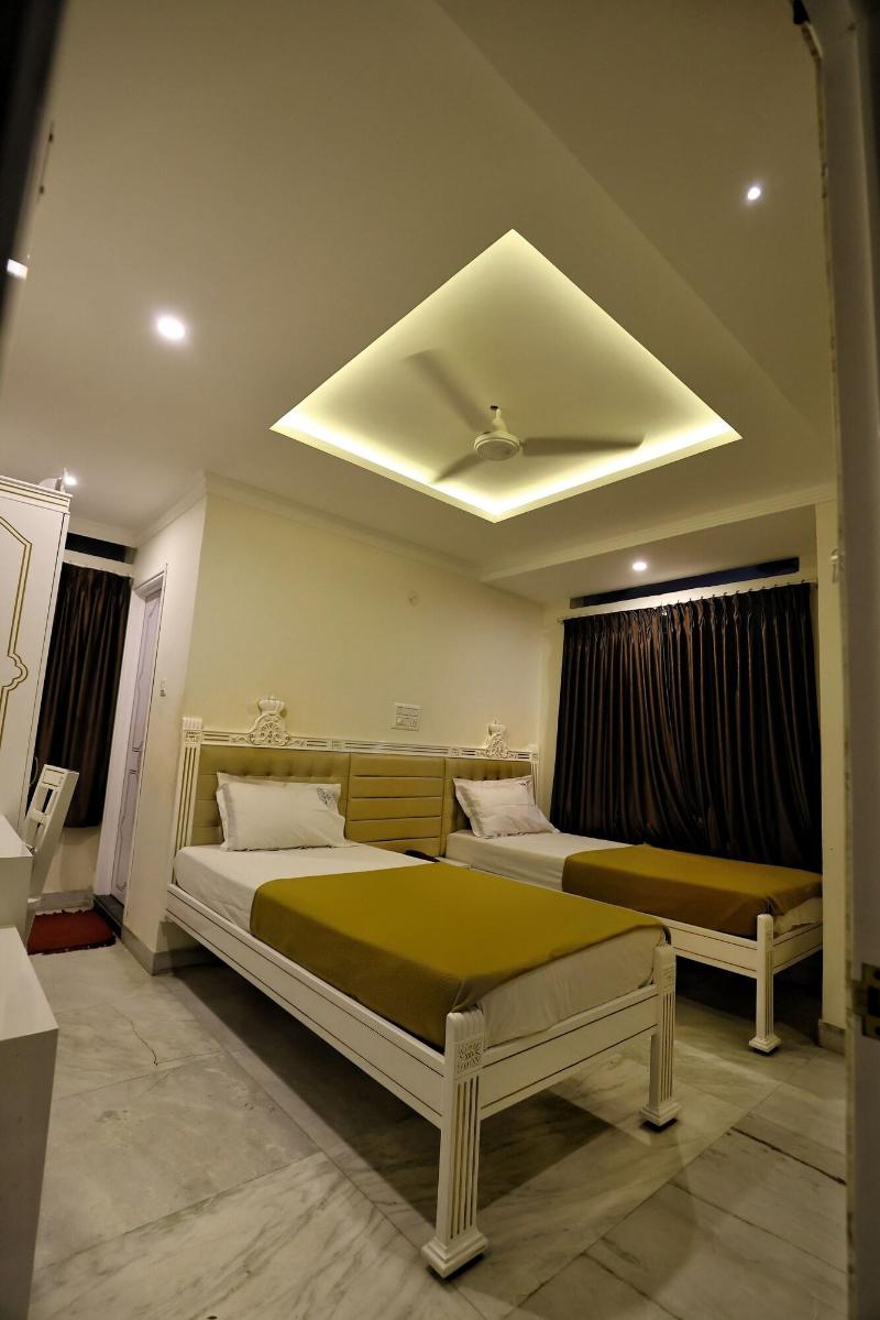 Hotel City Meridian image