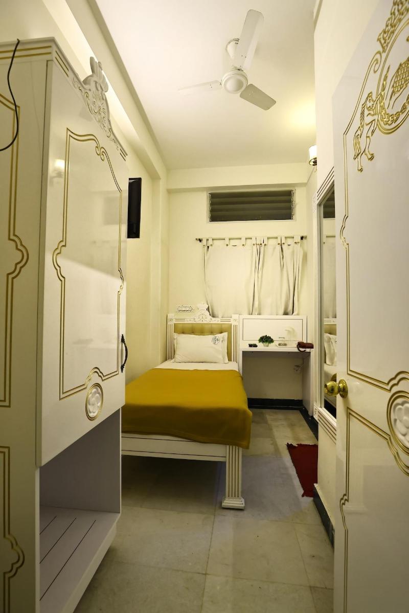 Hotel City Meridian image