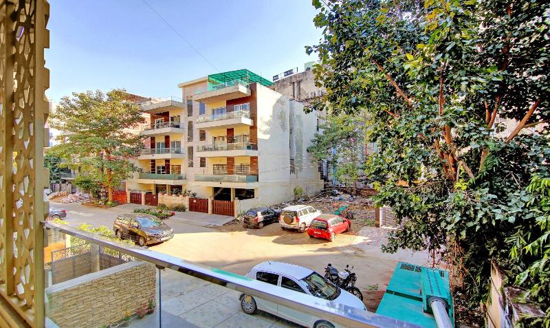 Treebo Sai Village Gold Souk - Sec 43 image
