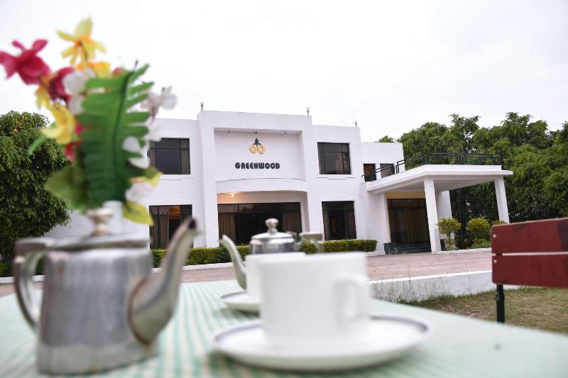 Greenwood Hotel