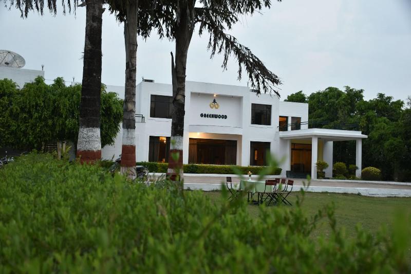 Greenwood Hotel — general view