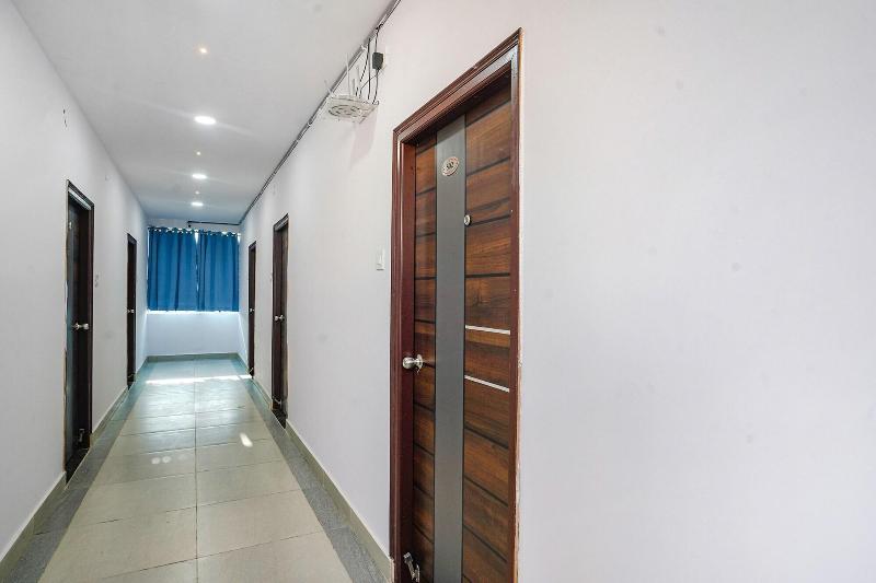 Fabhotel Grand Broholic — view