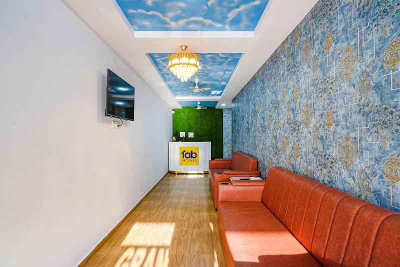 Fabhotel Grand Broholic