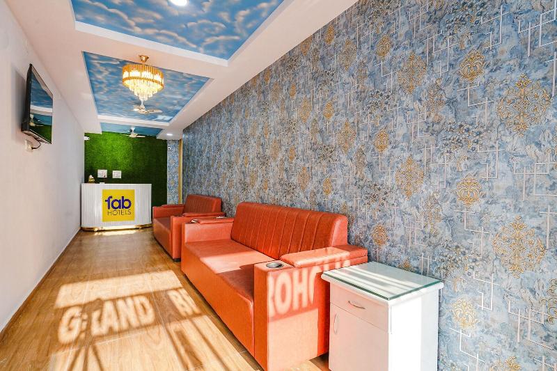 Fabhotel Grand Broholic