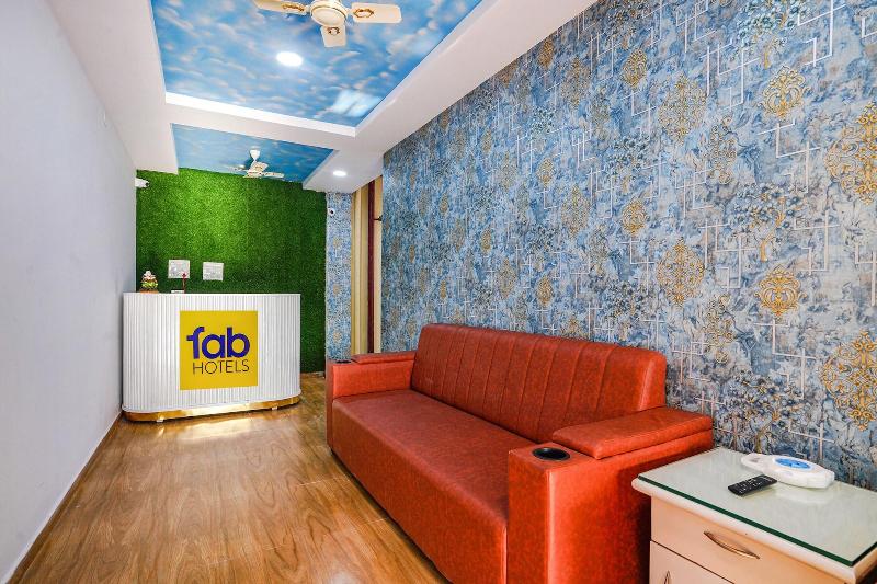 Fabhotel Grand Broholic