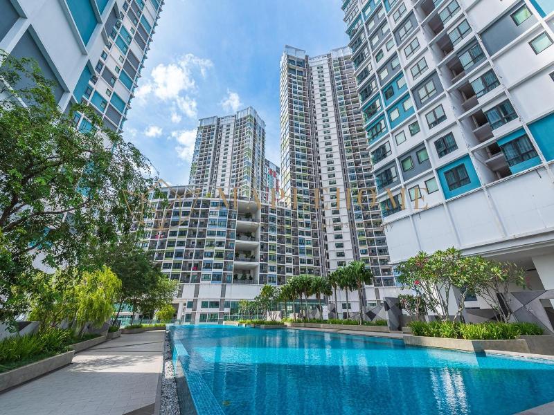 I City Premier Suites Shah Alam image
