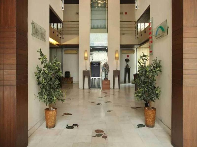 Hotel Arch Inn — general view