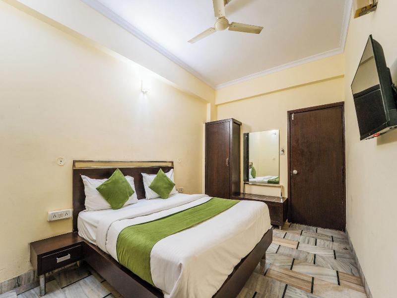 Hotel Arch Inn image