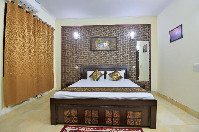 Bedchambers Serviced Apartments Sushantlok image