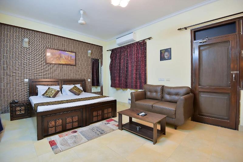 Bedchambers Serviced Apartments Sushantlok image