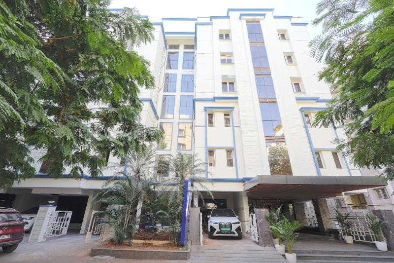 Monday Hotels Hitec City image
