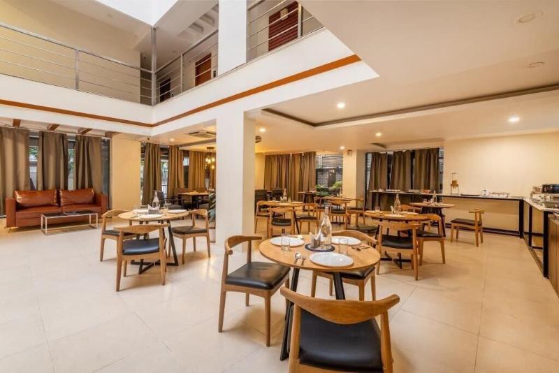 Monday Hotels Hitec City image