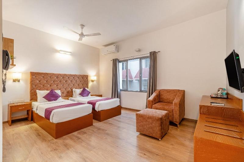 Monday Hotels Hitec City image