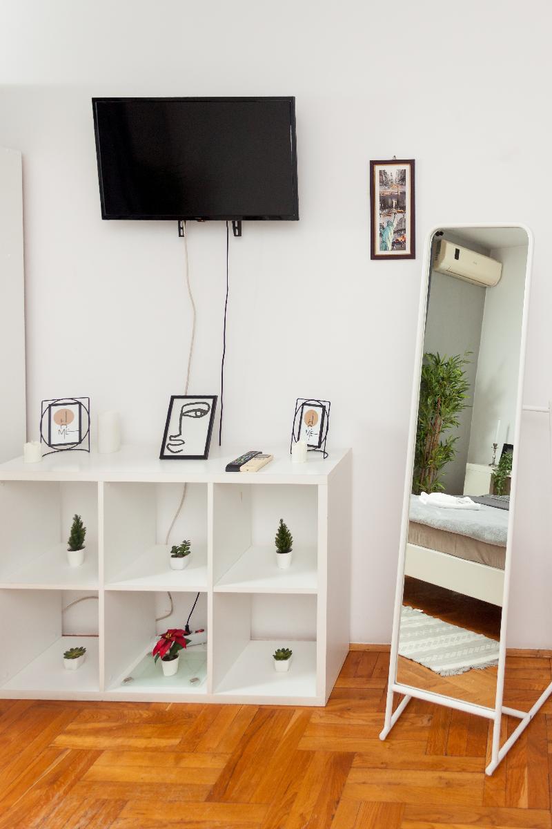 Red Clay Spa Apartments image