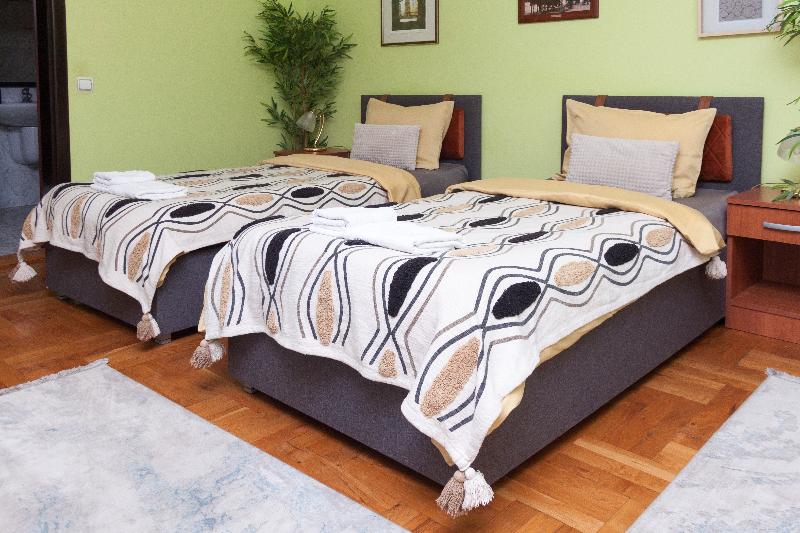 Red Clay Spa Apartments image