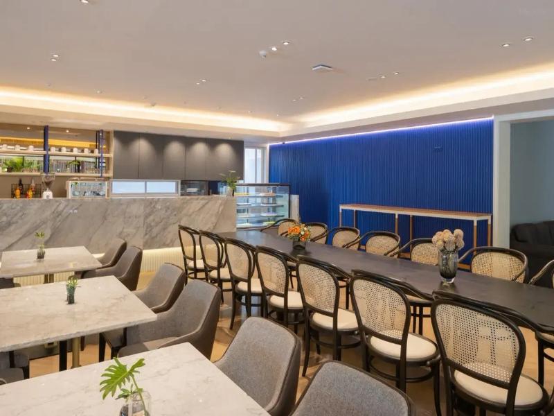 Blue Hippo Hotel image
