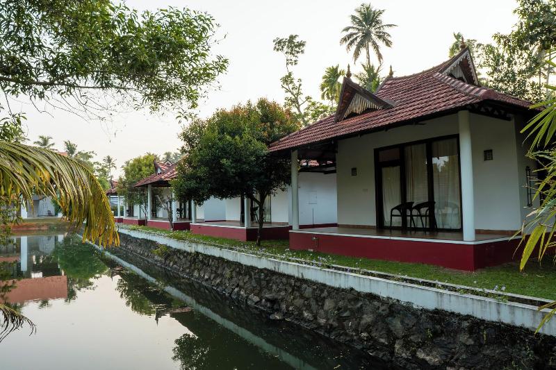 Palmgrove Lake Resort image