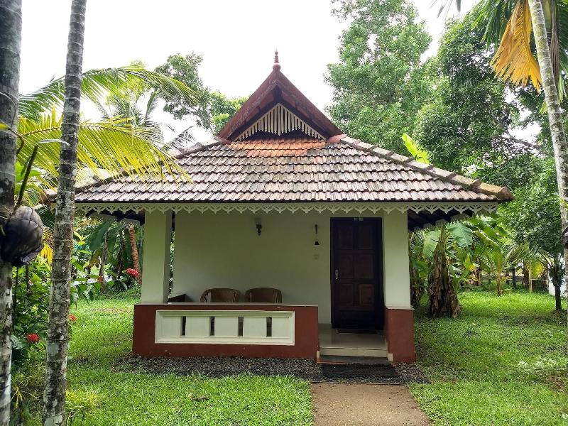 Palmgrove Lake Resort image
