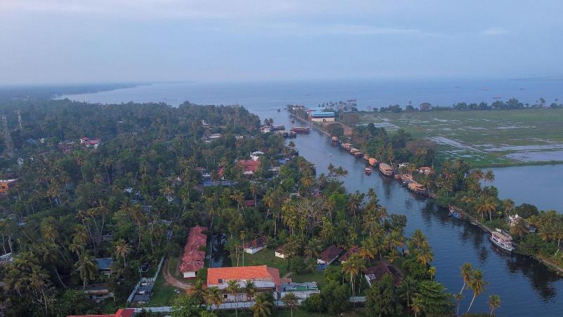 Palmgrove Lake Resort image
