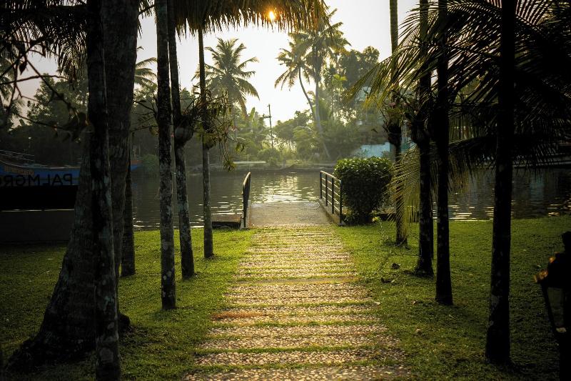 Palmgrove Lake Resort image
