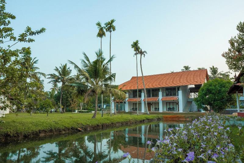 Palmgrove Lake Resort image