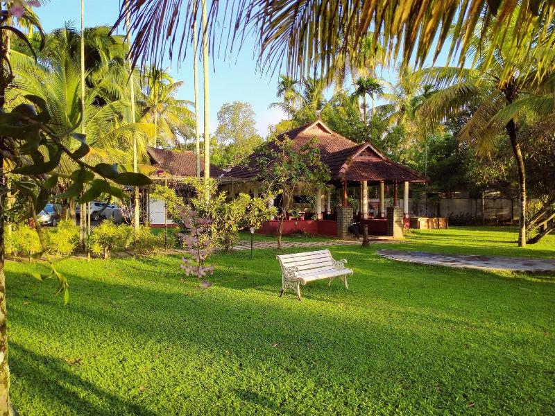 Palmgrove Lake Resort image