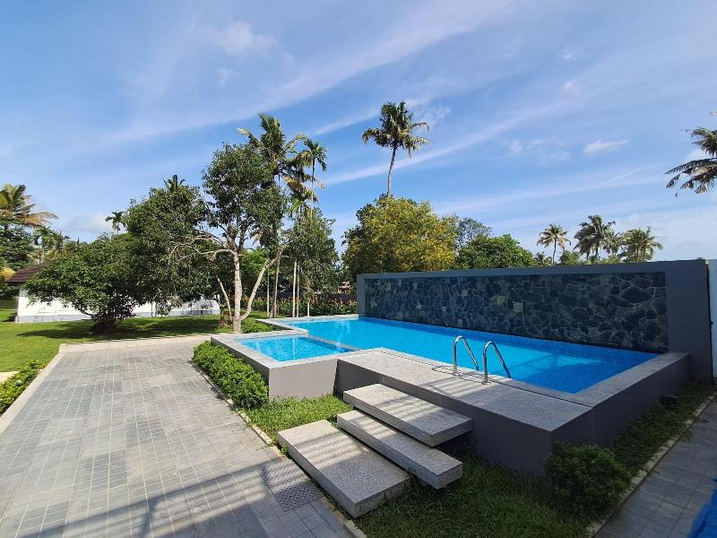 Palmgrove Lake Resort image