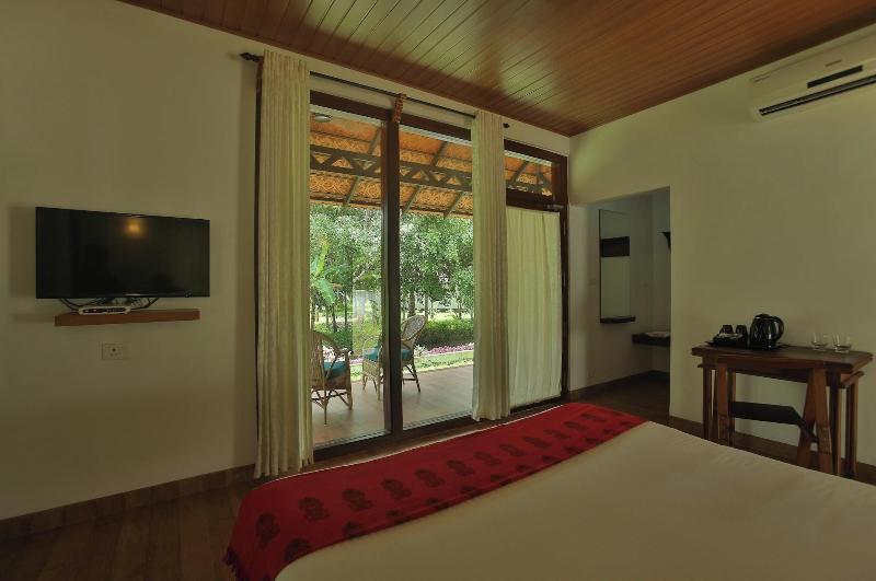 Palmgrove Lake Resort image