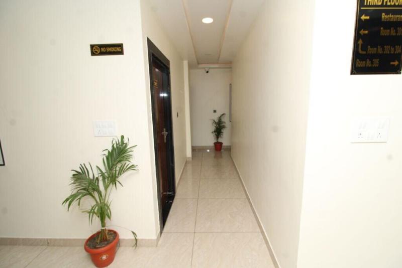 Hotel Diamond Palace