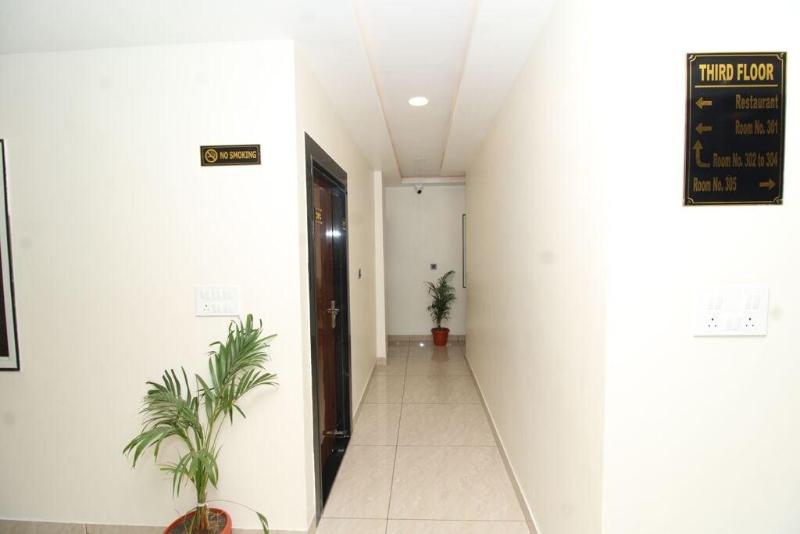 Hotel Diamond Palace