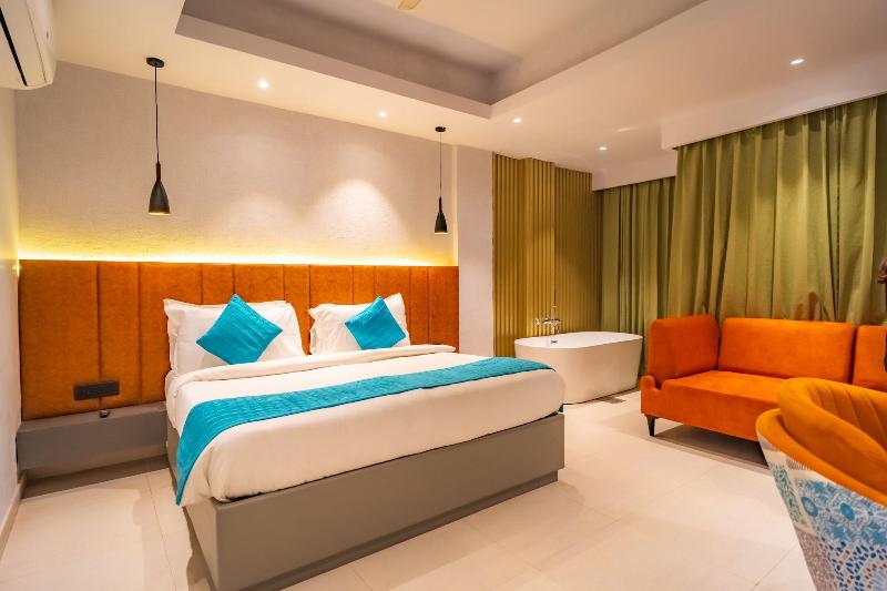 Ski Hotels And Resorts image