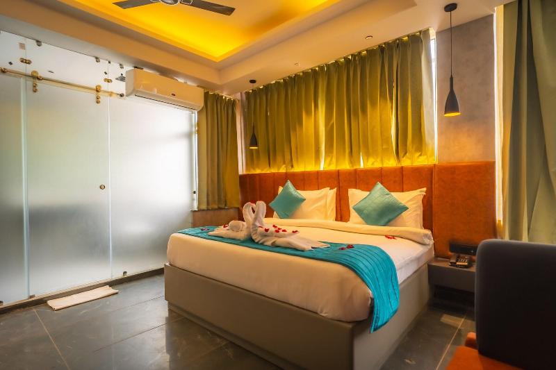 Ski Hotels And Resorts image